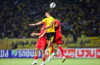 تراکتور و سپاهان در جنجالی‌ترین بازی فصل؛ دوئل صدرنشینی و بازگشت مهندس به تبریز