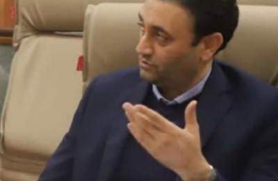 «وحید کریمی» کیست؟