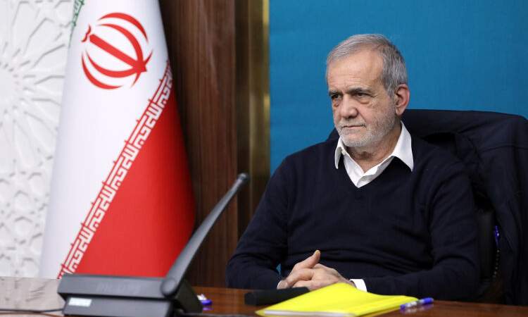 پزشکیان:مشکل مدارس را به طور کامل حل می‌کنیم/ ضرورت تقویت تولید و استفاده از انرژی‌های پاک