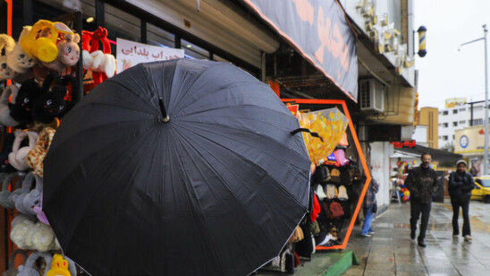 ورود سامانه بارشی به کشور طی امروز/ کاهش دما در نیمه شمالی و جنوب شرق ایران