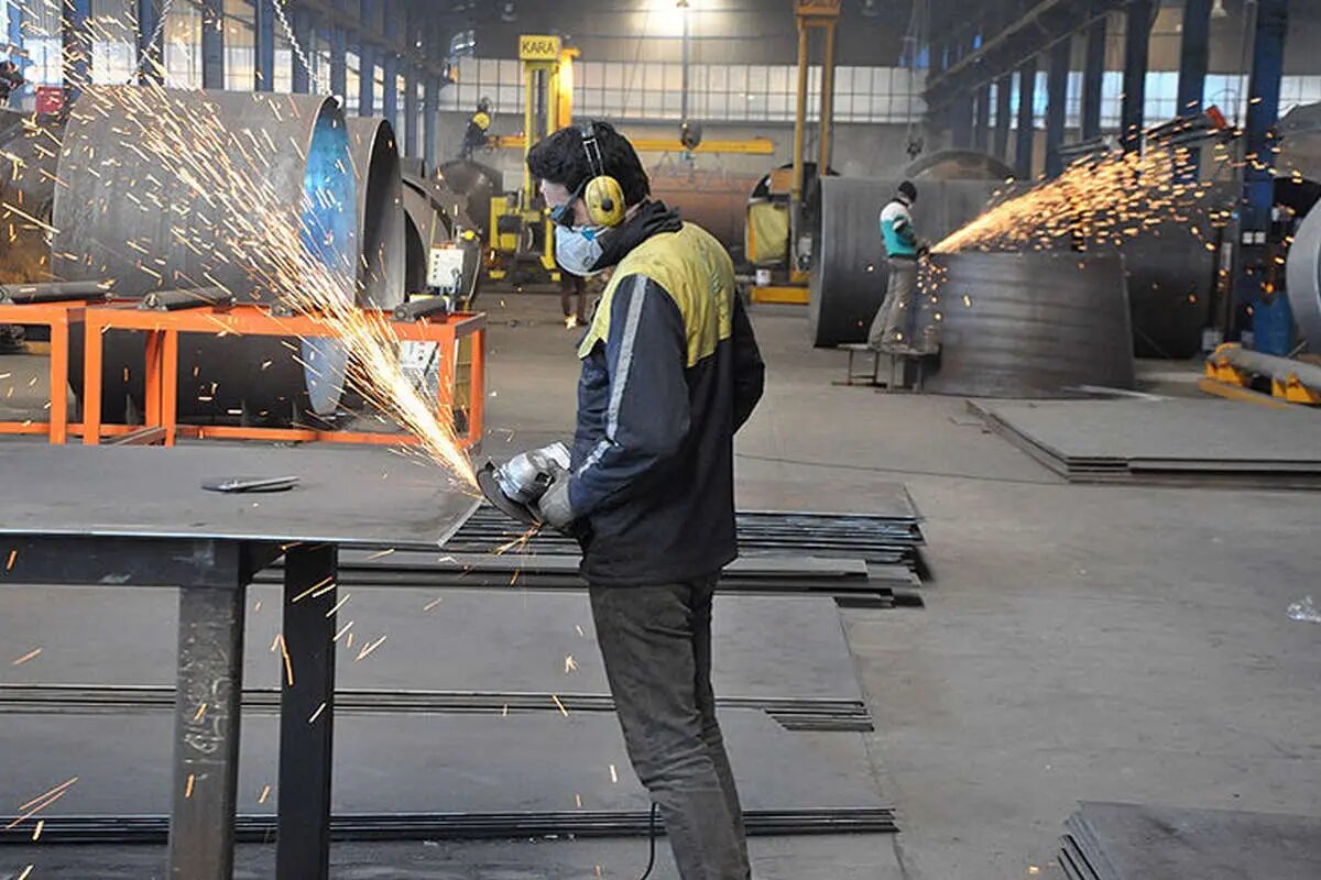 اشتغالزایی برای ۸۰ هزار نفر در طرح‌های توسعه‌ای صنعت و معدن