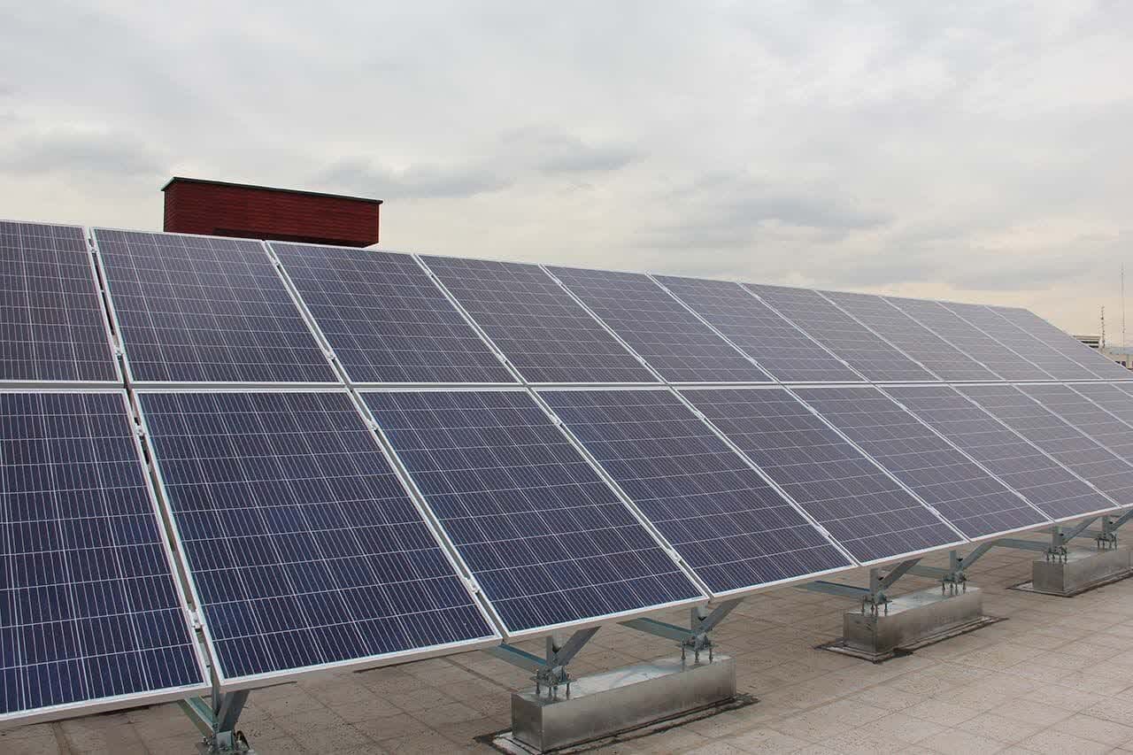 نخستین نیروگاه خورشیدی شناور در کشور احداث می شود