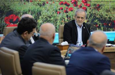 پزشکیان:واگذاری اختیارات به استانها به بهبود روند امور کمک کرده است/ پاسخ به اظهارات ترامپ