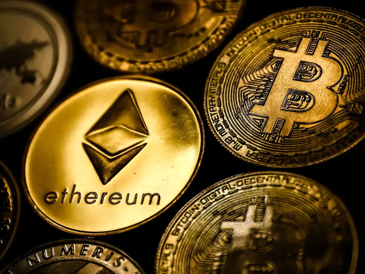 قیمت بیت‌کوین و اتریوم امروز پنجشنبه ۱۴ اسفند 1404/ افزایش قیمت بیت‌کوین