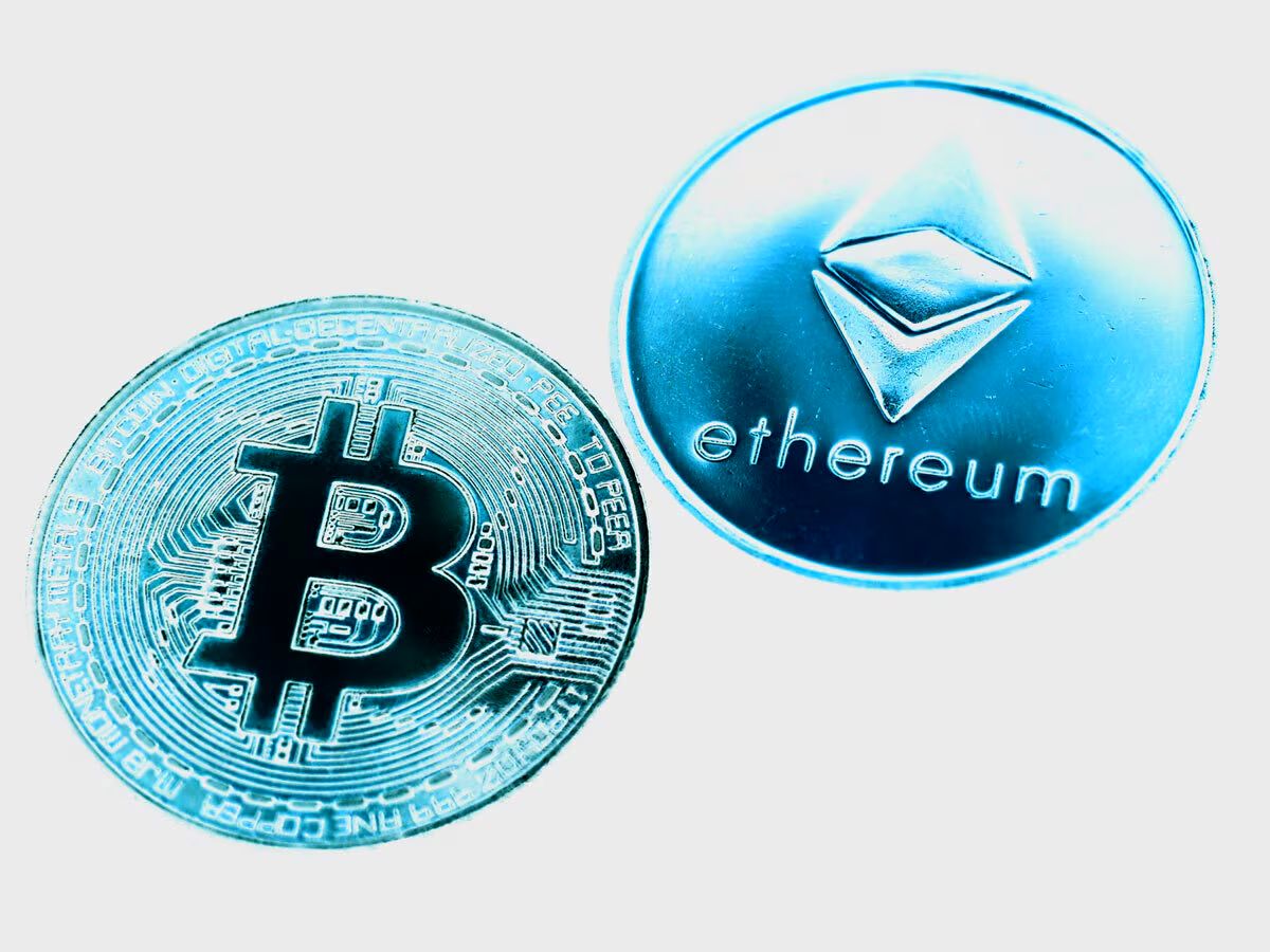 قیمت بیتکوین و اتریوم امروز دوشنبه ۲۴ فروردین 1404/ کاهش قیمت بیتکوین قیمت بیتکوین و اتریوم امروز دوشنبه ۲۴ فروردین 1404/ کاهش قیمت بیتکوین