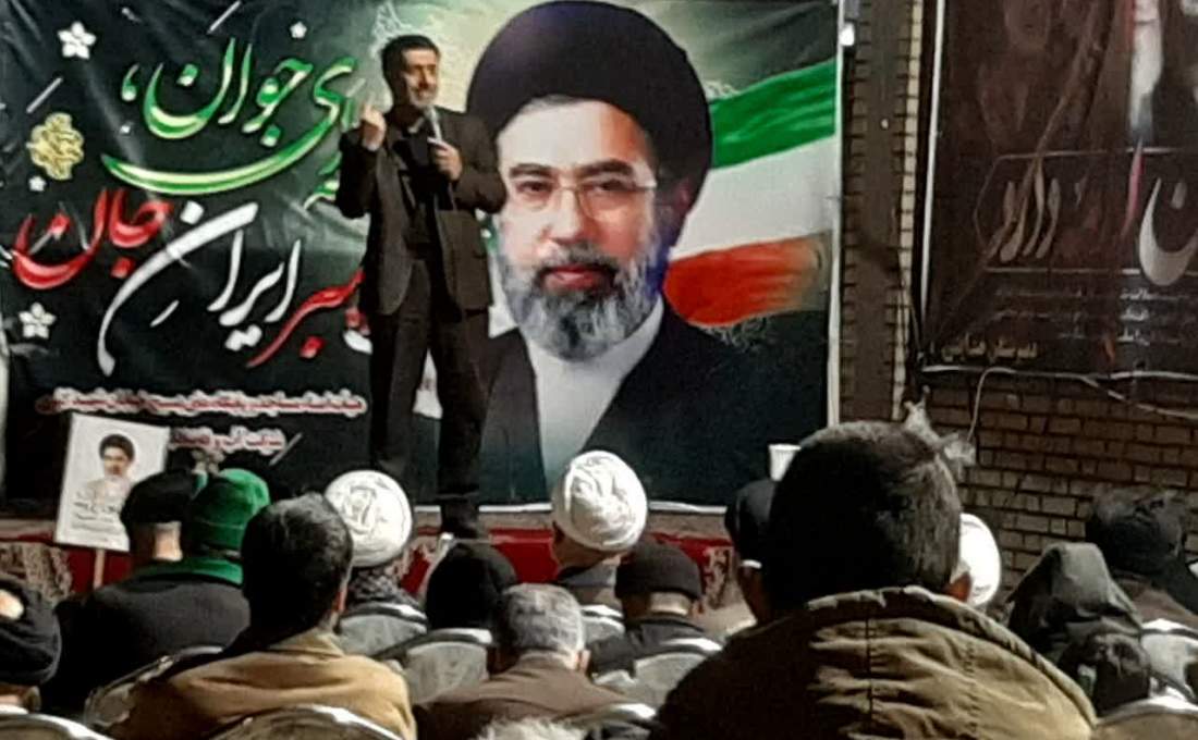 عزت ایران مرهون ولایت، شهادت و مردم است