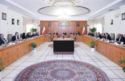 عارف: منابع سوخت نیروگاه‌ها ساماندهی می‌شود/توسعه معاملات برق در بورس انرژی