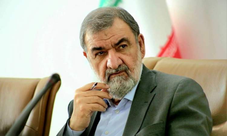 هشدار محسن رضایی به ارتش آمریکا: قبل از اینکه دریای عمان گورستان ناوهایتان شود، عقب بروید/ امارات بداند صبر ایران حدی دارد/ در مذاکره جدی هستیم اما در میدان و دفاع از ایران جدی‌تریم