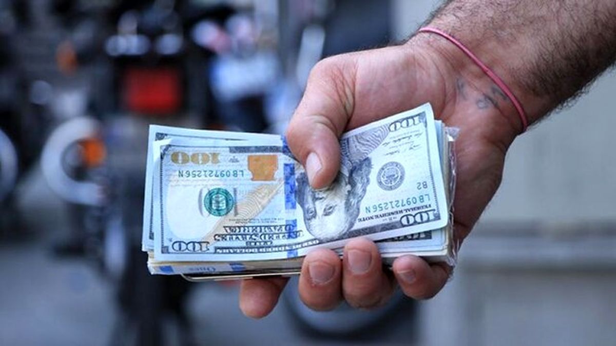 قیمت دلار آزاد به 172 هزار تومان رسید