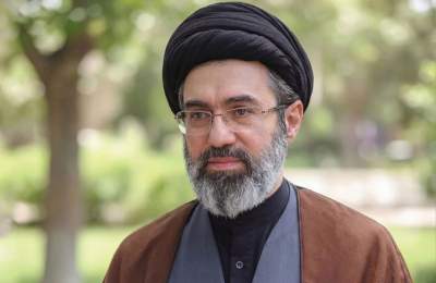 رهبر انقلاب: ملت ایران با بعثت تازه خود مایه مباهات ملت‌های آزاده جهان شد