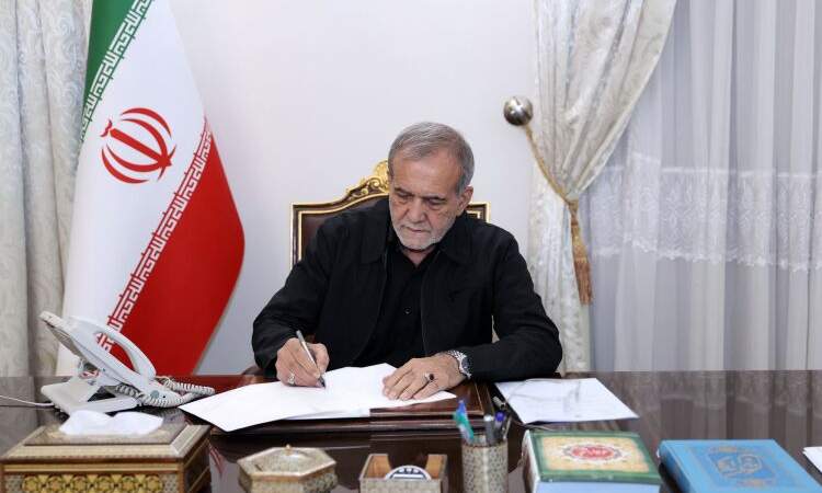رئیسجمهور: عروج سرخ رهبر ما پایان راه نیست آغاز فصلی نوین است رئیسجمهور: عروج سرخ رهبر ما پایان راه نیست آغاز فصلی نوین است