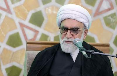 ایستادگی در برابر «جاهلان مقدس‌نما» سخت‌تر از مقابله با حاکمان طاغوت است