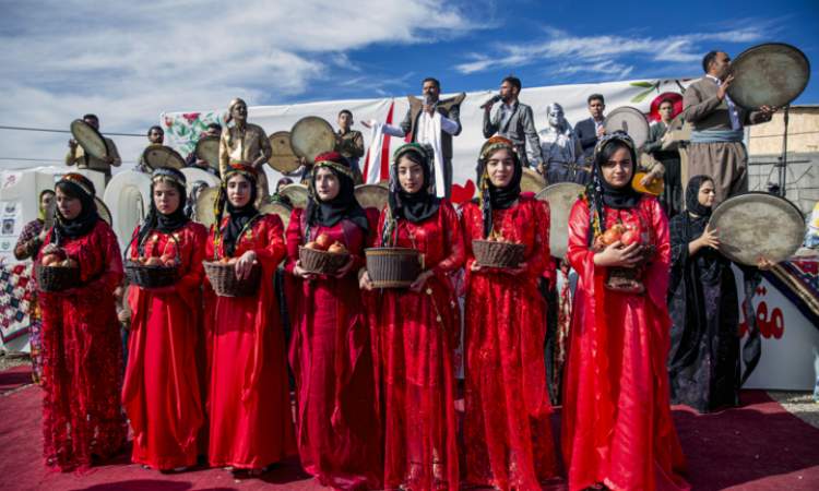 برگزاری جشنوارهها و ارائه خدمات رایگان در هفته گردشگری برگزاری جشنوارهها و ارائه خدمات رایگان در هفته گردشگری