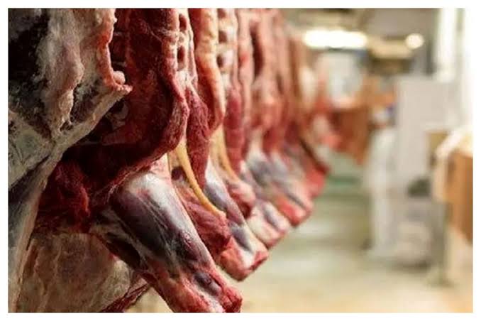 گوشت وارداتی دیگر ارزانتر نیست/ احتمال کاهش نیاز ایران به واردات گوشت وارداتی دیگر ارزانتر نیست/ احتمال کاهش نیاز ایران به واردات